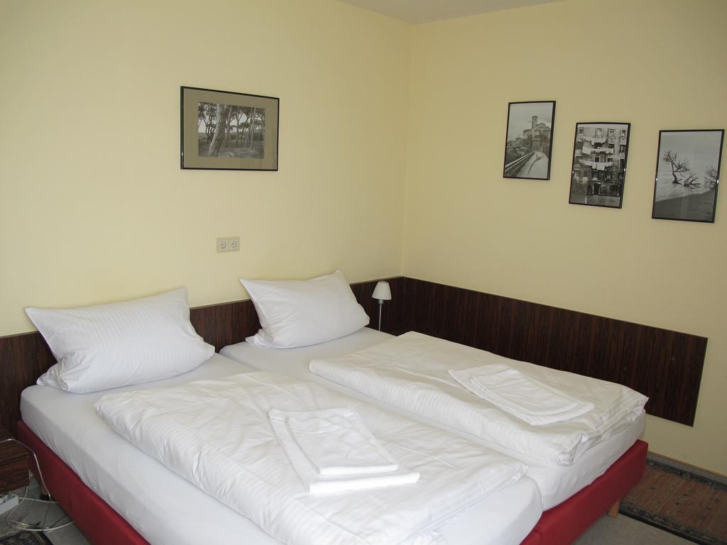 Onkel Tom'S Huette Hotel Gottingen Luaran gambar